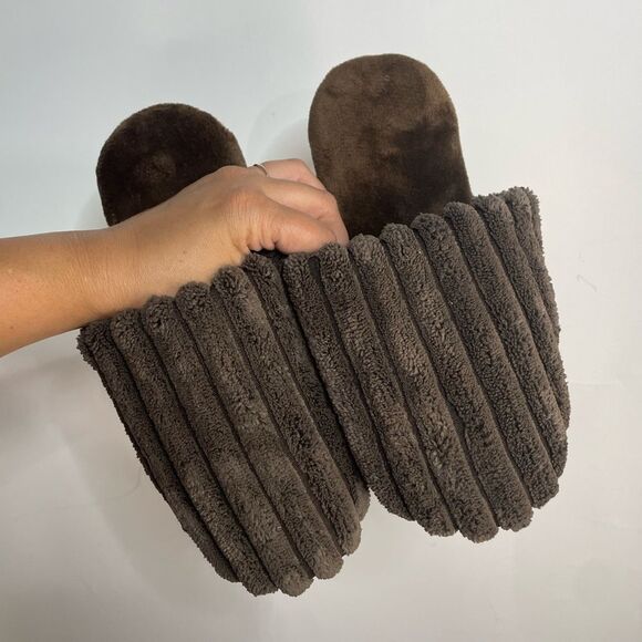 5 for $25🔥Plush Ribbed Brown House Slippers Size 9 - Picture 3 of 5